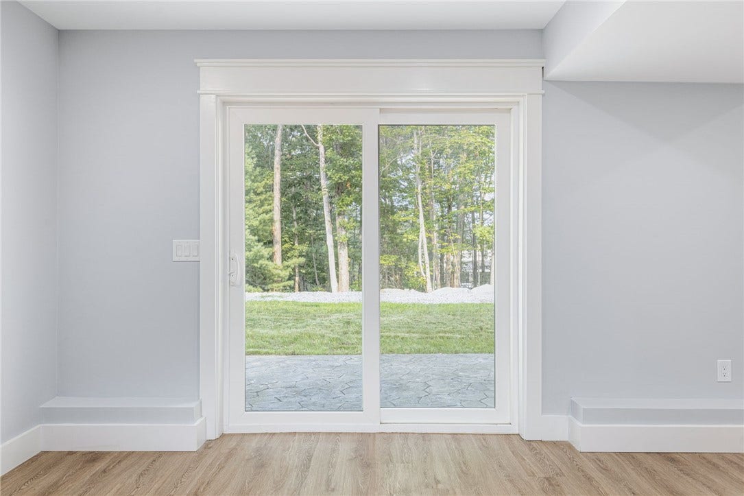 35 Beech Crest Road, East Greenwich, RI 02818