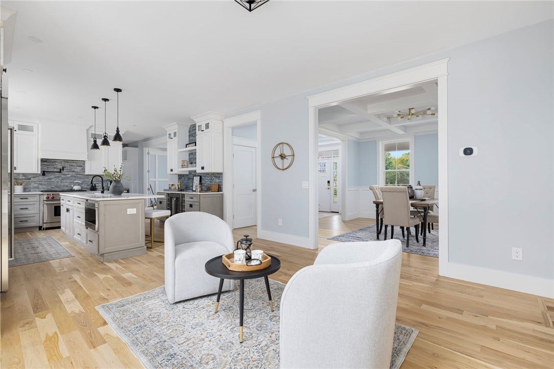 35 Beech Crest Road, East Greenwich, RI 02818