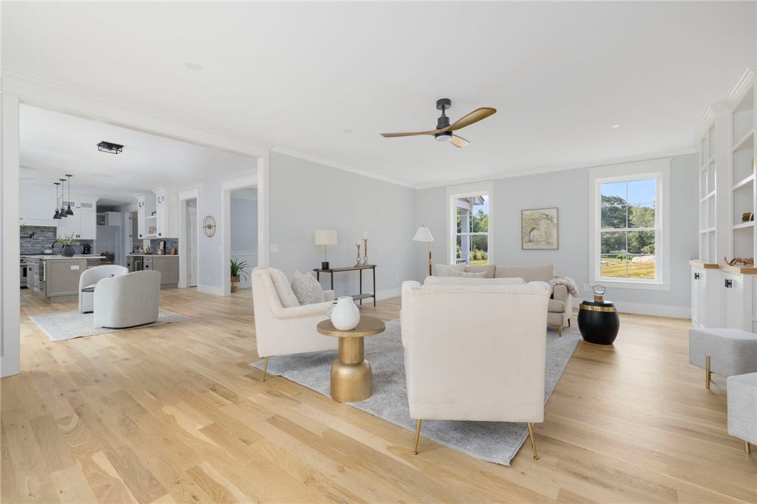 35 Beech Crest Road, East Greenwich, RI 02818