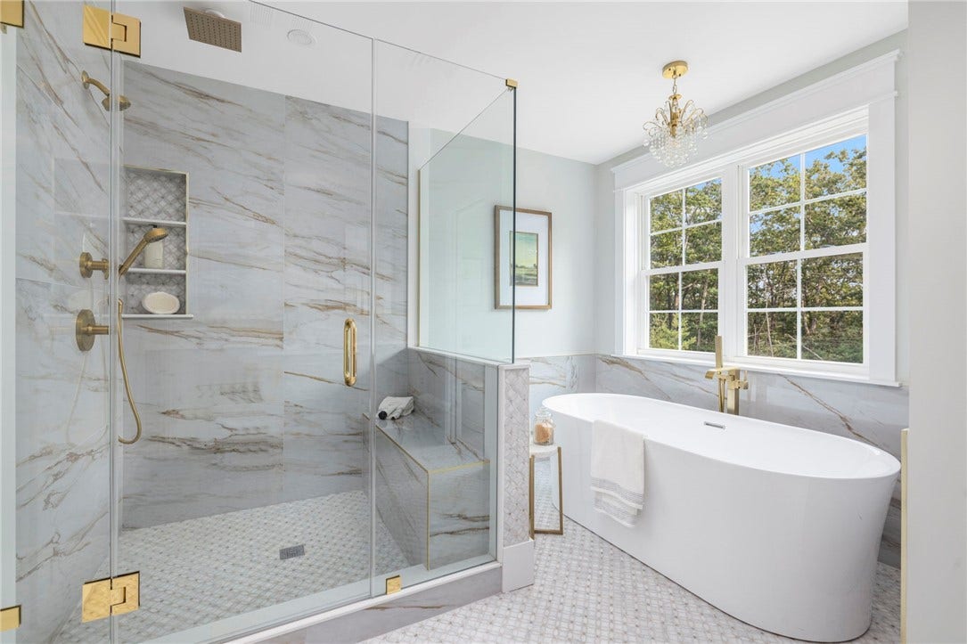 35 Beech Crest Road, East Greenwich, RI 02818