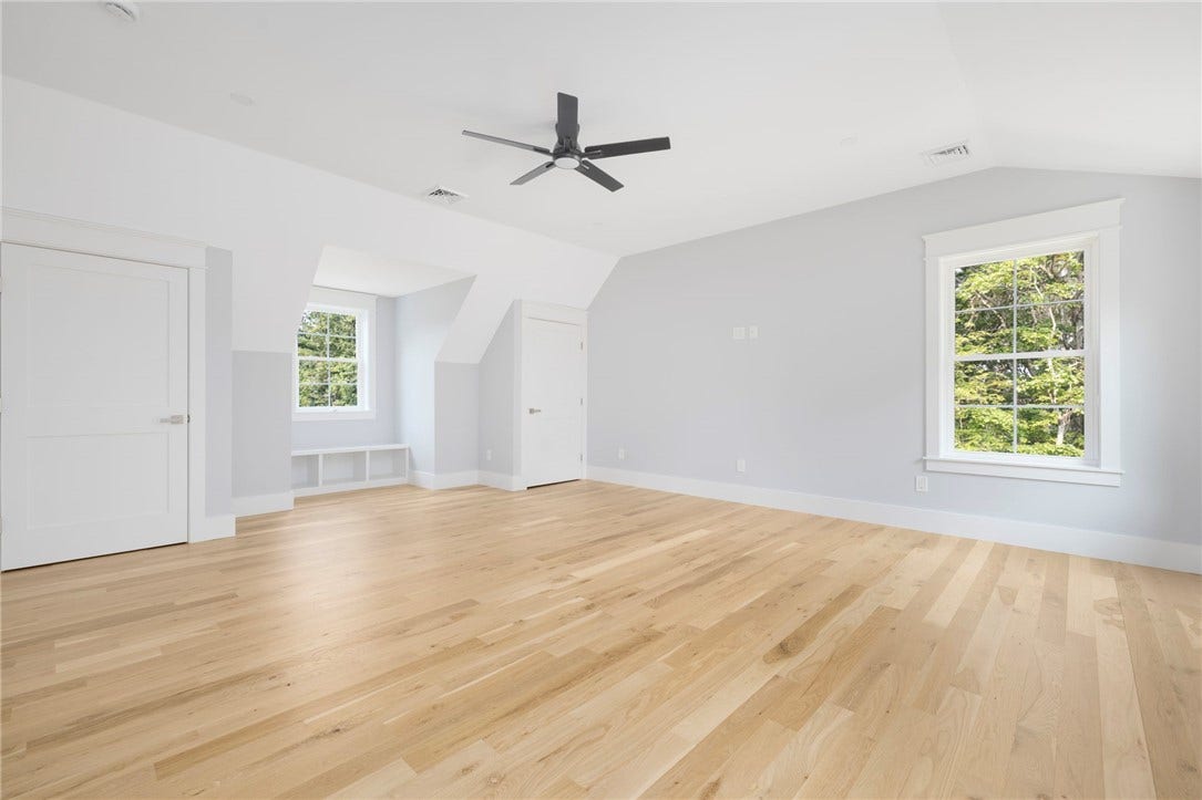 35 Beech Crest Road, East Greenwich, RI 02818