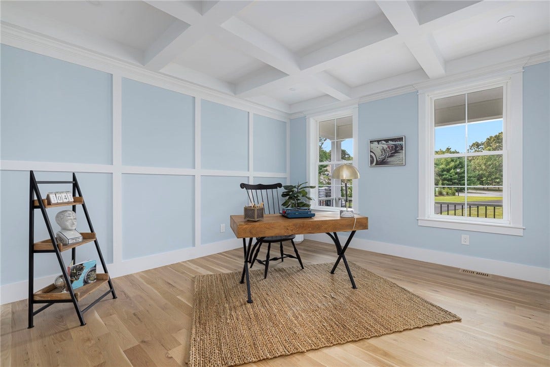 35 Beech Crest Road, East Greenwich, RI 02818
