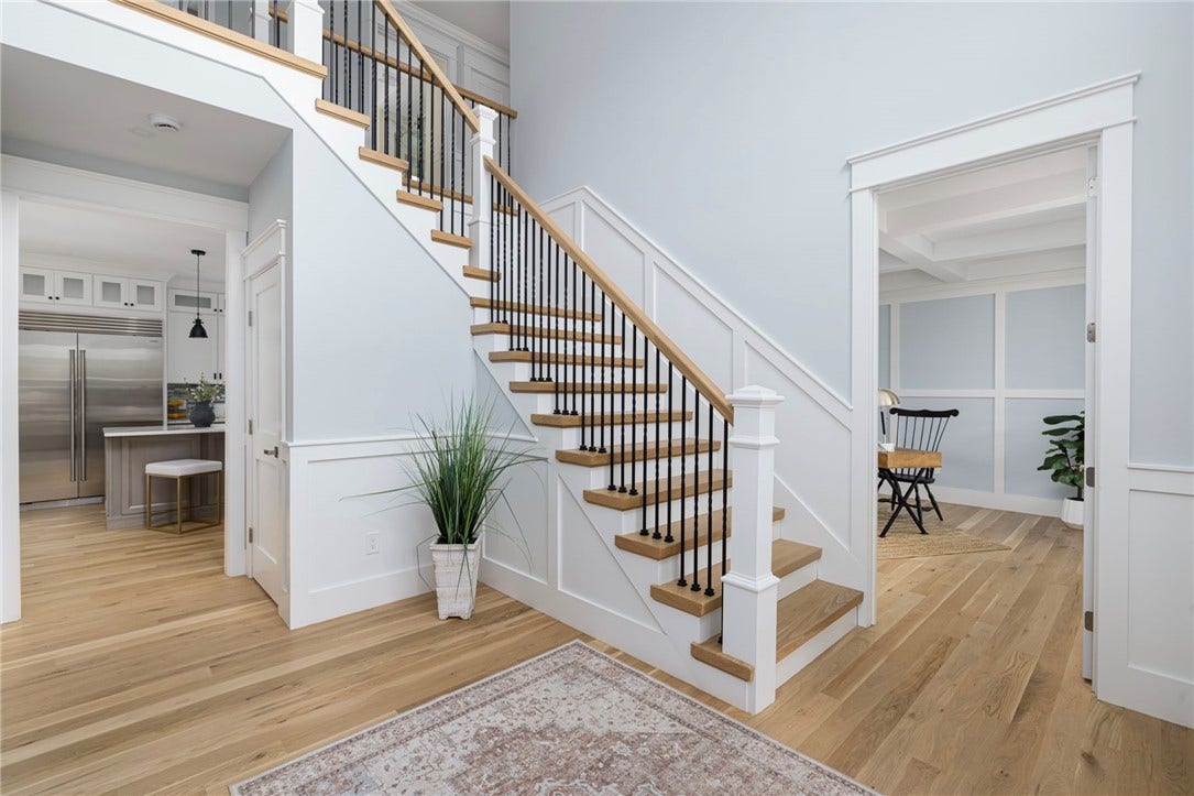 35 Beech Crest Road, East Greenwich, RI 02818