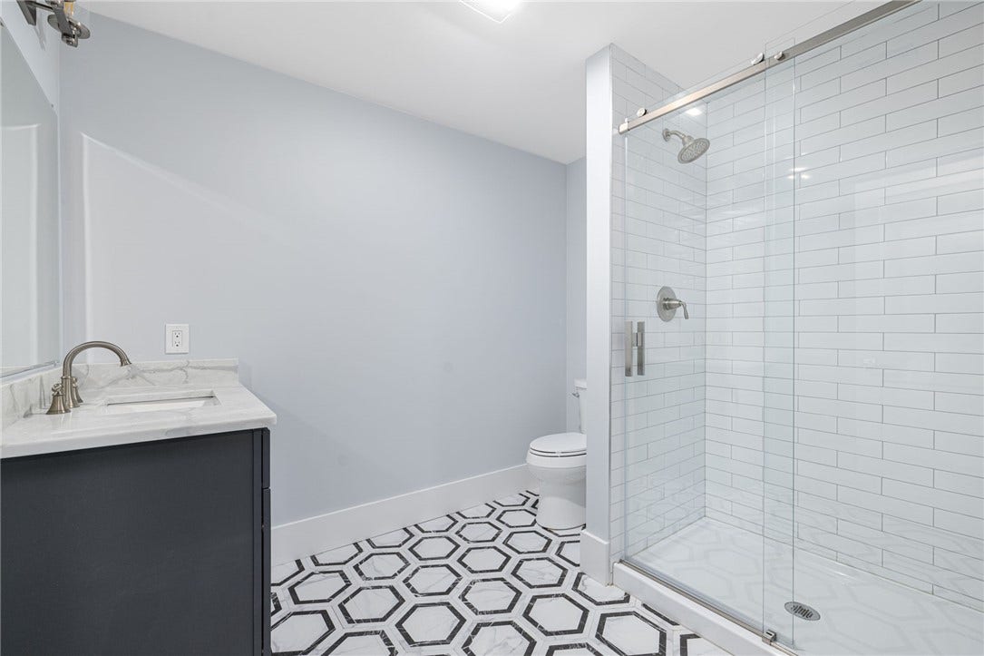 35 Beech Crest Road, East Greenwich, RI 02818