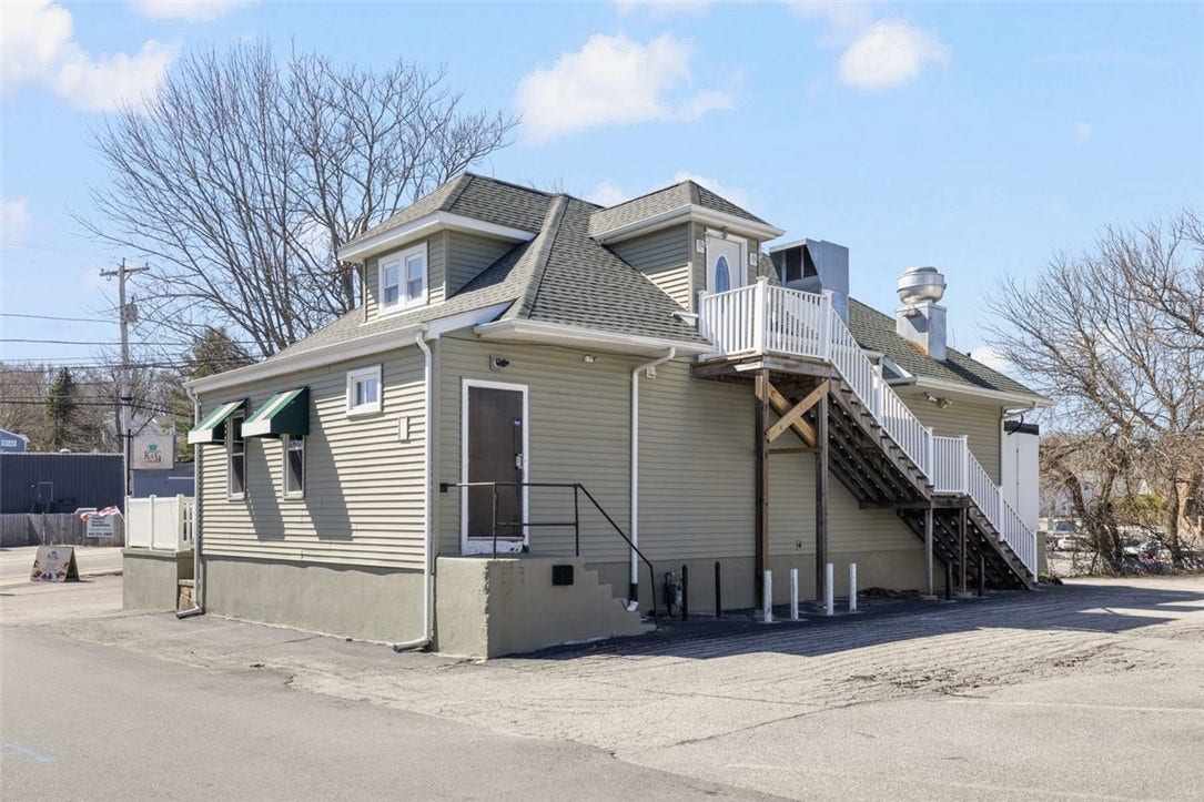 1137 Charles Street, North Providence, RI 02904 1137 Charles Street, North Providence, RI 02904