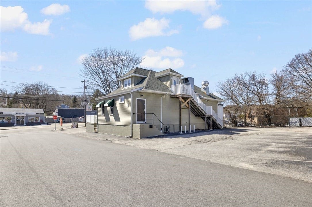 1137 Charles Street, North Providence, RI 02904 1137 Charles Street, North Providence, RI 02904