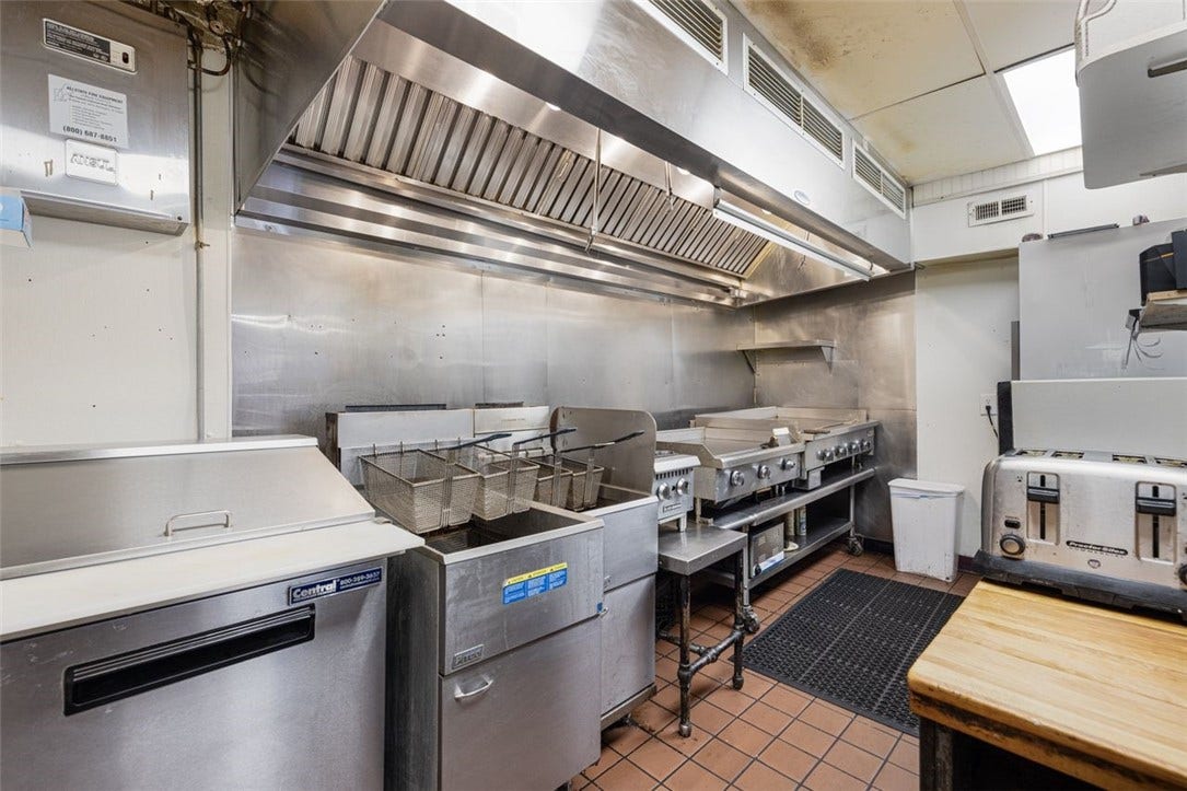 1137 Charles Street, North Providence, RI 02904 1137 Charles Street, North Providence, RI 02904