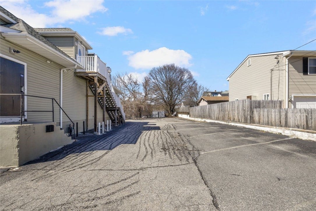 1137 Charles Street, North Providence, RI 02904 1137 Charles Street, North Providence, RI 02904