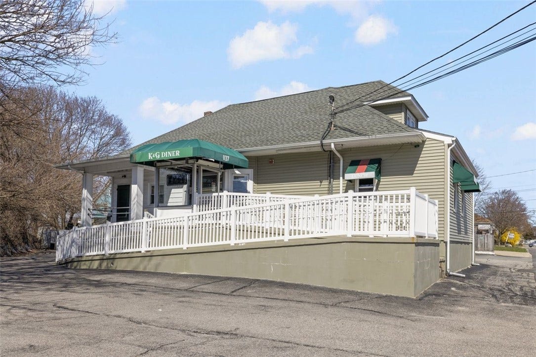1137 Charles Street, North Providence, RI 02904 1137 Charles Street, North Providence, RI 02904