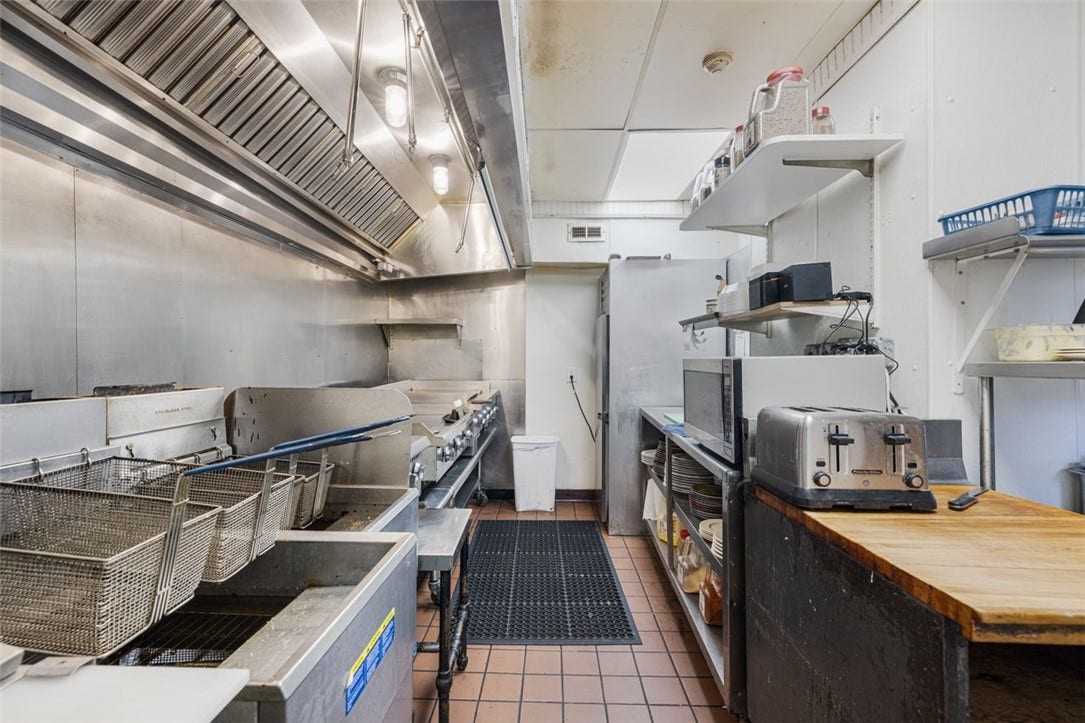 1137 Charles Street, North Providence, RI 02904 1137 Charles Street, North Providence, RI 02904