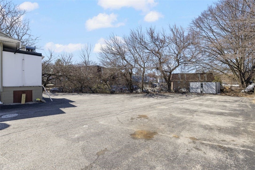1137 Charles Street, North Providence, RI 02904 1137 Charles Street, North Providence, RI 02904