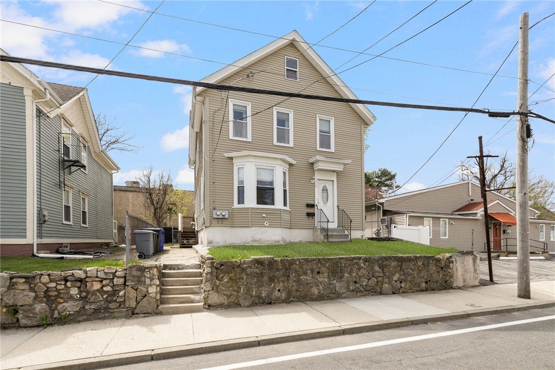 228 Woonasquatucket Avenue, North Providence, RI 02911 228 Woonasquatucket Avenue, North Providence, RI 02911