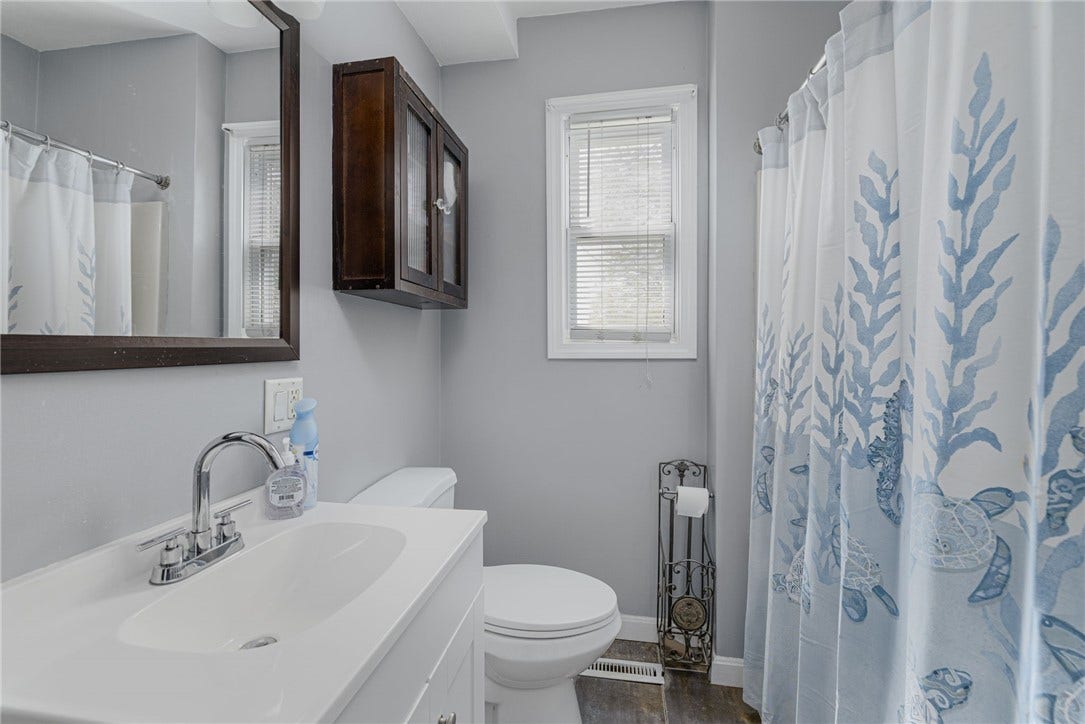 228 Woonasquatucket Avenue, North Providence, RI 02911 228 Woonasquatucket Avenue, North Providence, RI 02911
