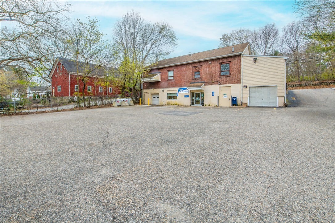 963 Victory Highway, Burrillville, RI 02839