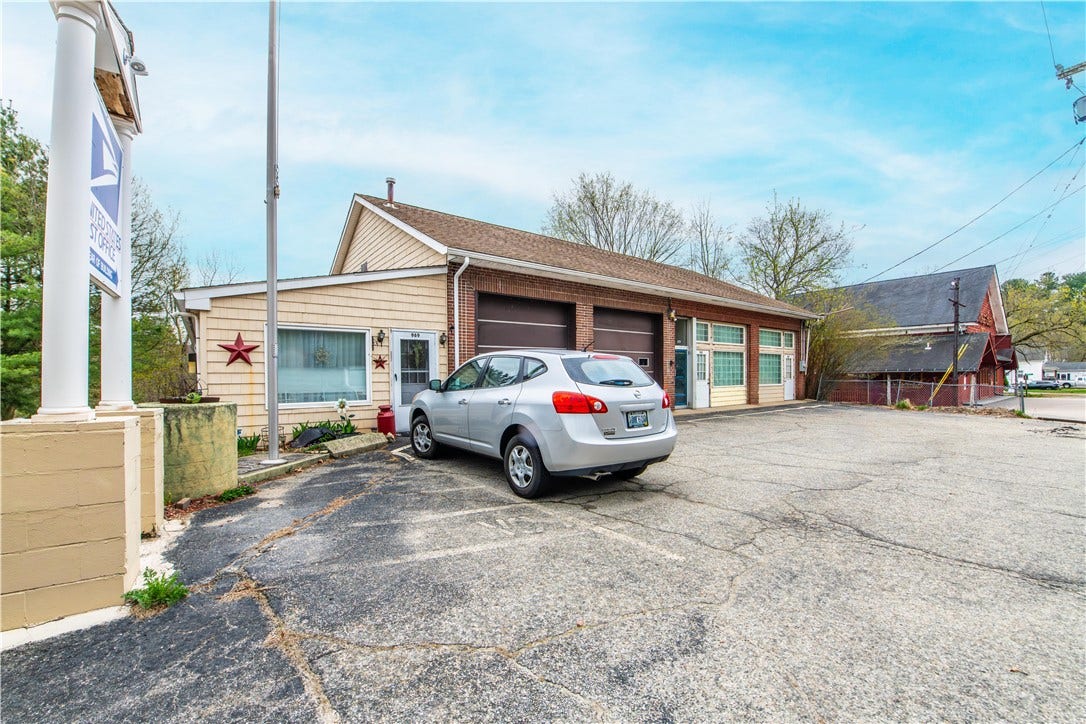 963 Victory Highway, Burrillville, RI 02839