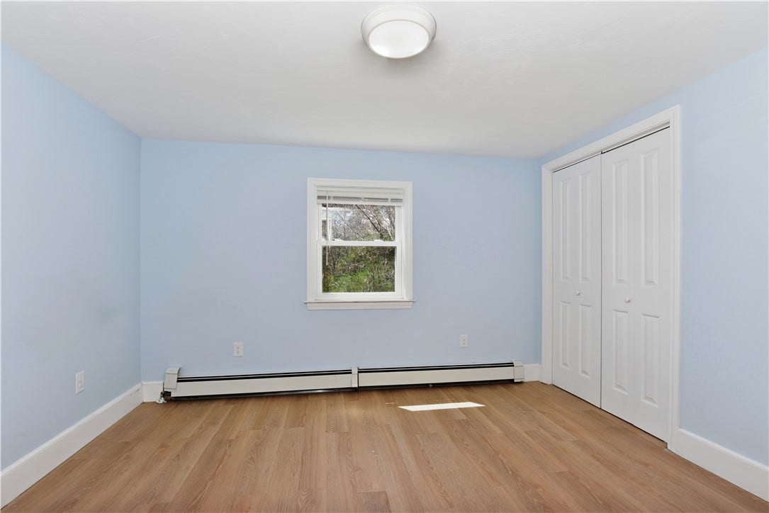 58 Vaucluse Avenue, Middletown, RI 02842 58 Vaucluse Avenue, Middletown, RI 02842