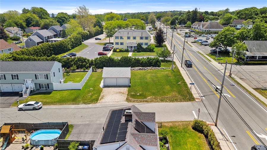 Property photo for 3055 East Main Road, Portsmouth, RI