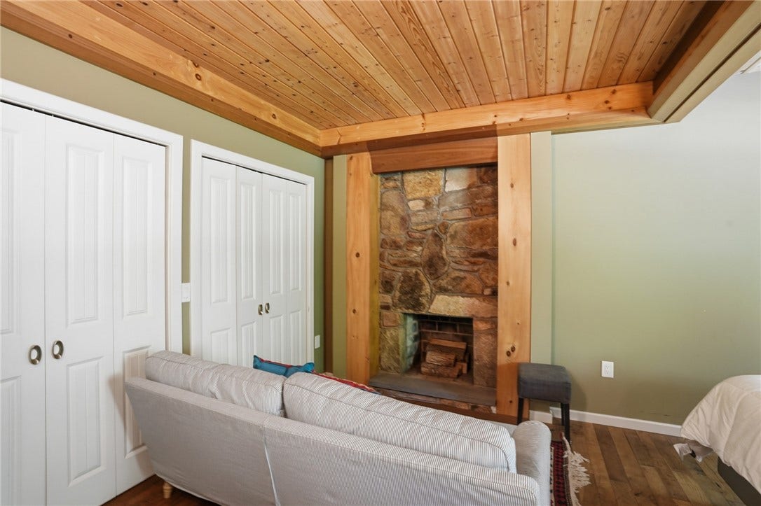 160 Ross Hill Road, Charlestown, RI 02813 160 Ross Hill Road, Charlestown, RI 02813