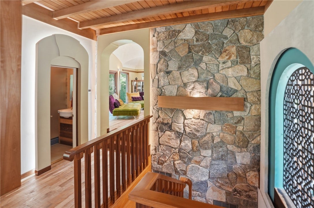 160 Ross Hill Road, Charlestown, RI 02813 160 Ross Hill Road, Charlestown, RI 02813