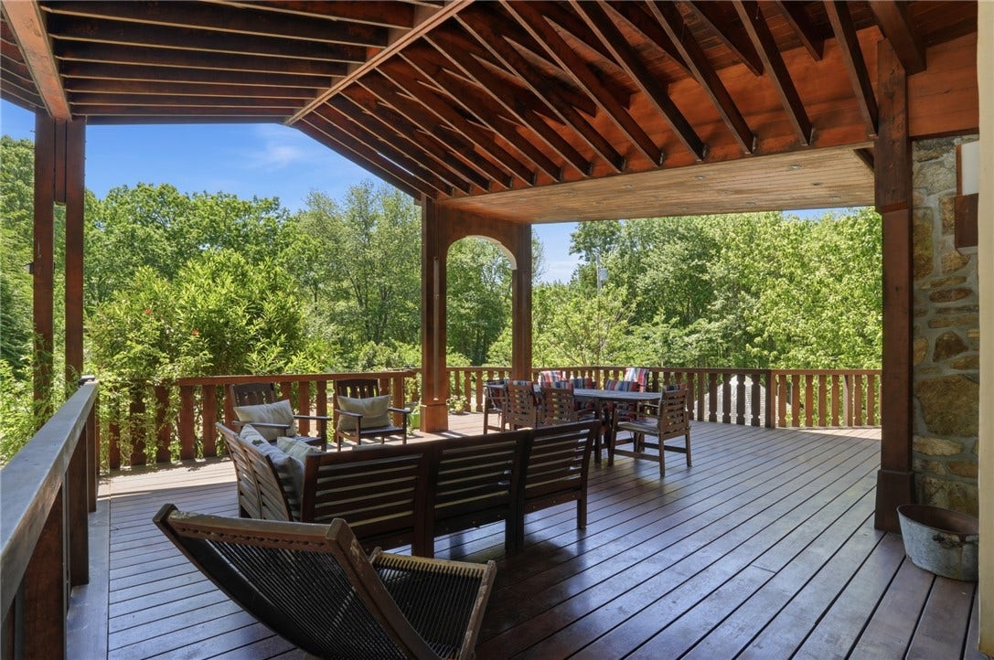 160 Ross Hill Road, Charlestown, RI 02813 160 Ross Hill Road, Charlestown, RI 02813