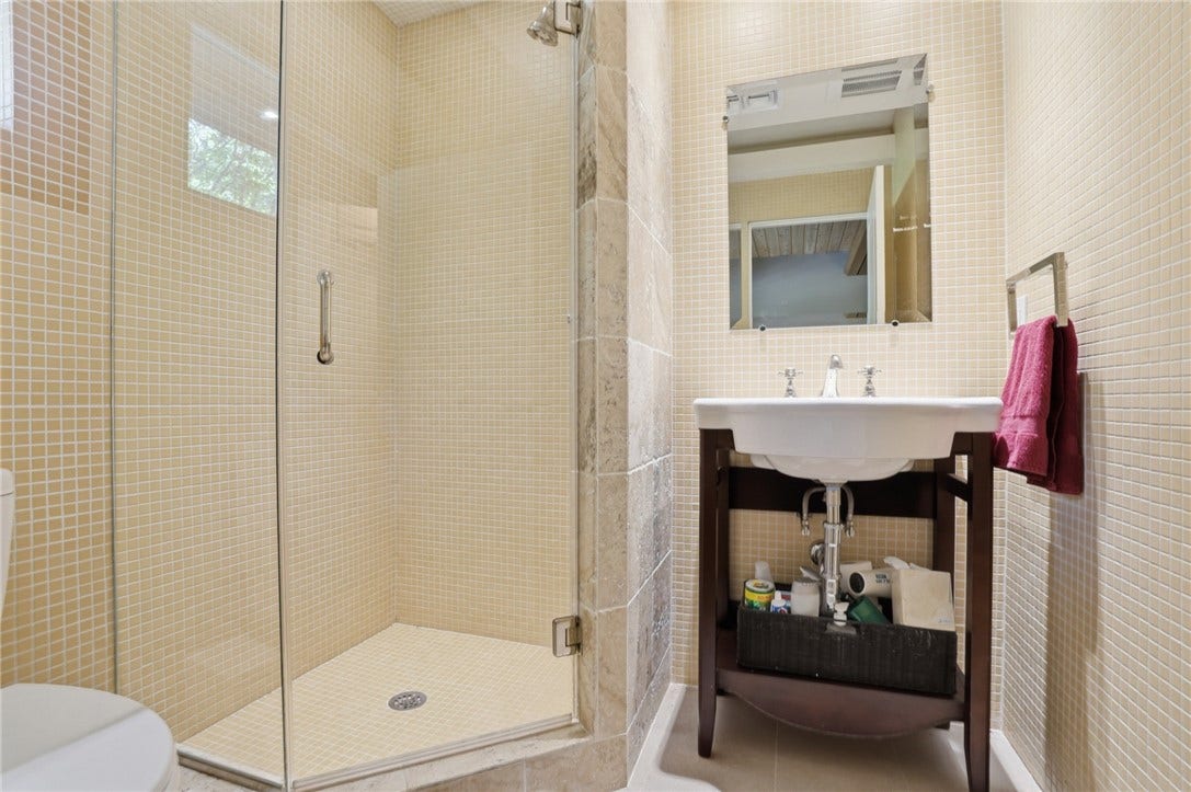 160 Ross Hill Road, Charlestown, RI 02813 160 Ross Hill Road, Charlestown, RI 02813