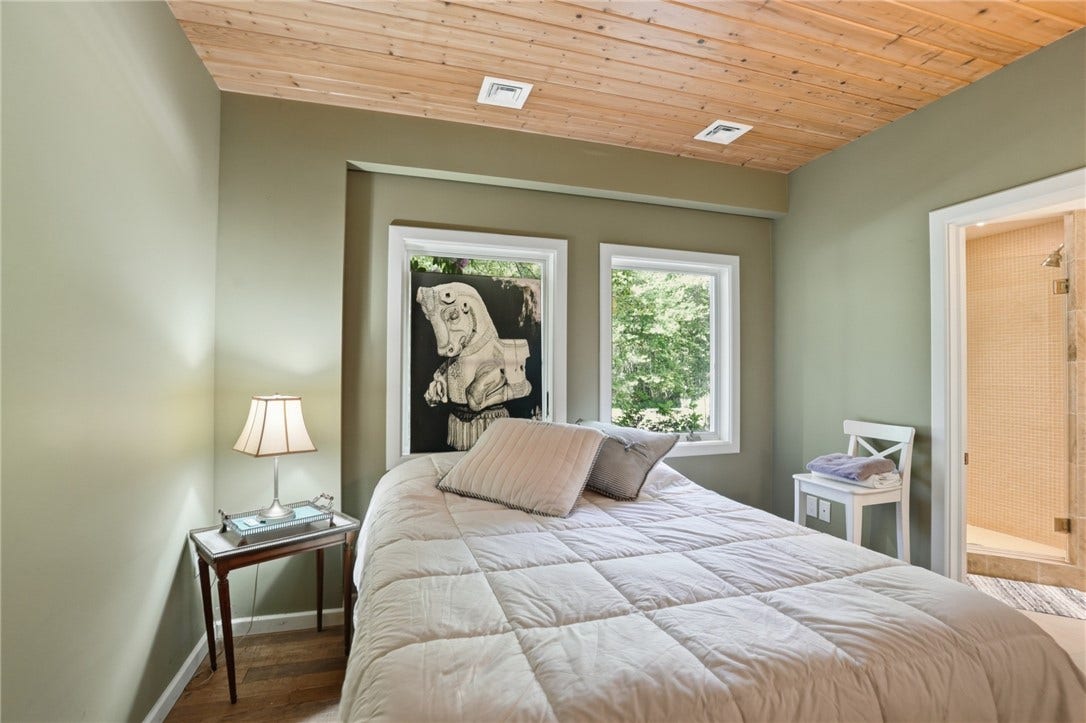 160 Ross Hill Road, Charlestown, RI 02813 160 Ross Hill Road, Charlestown, RI 02813