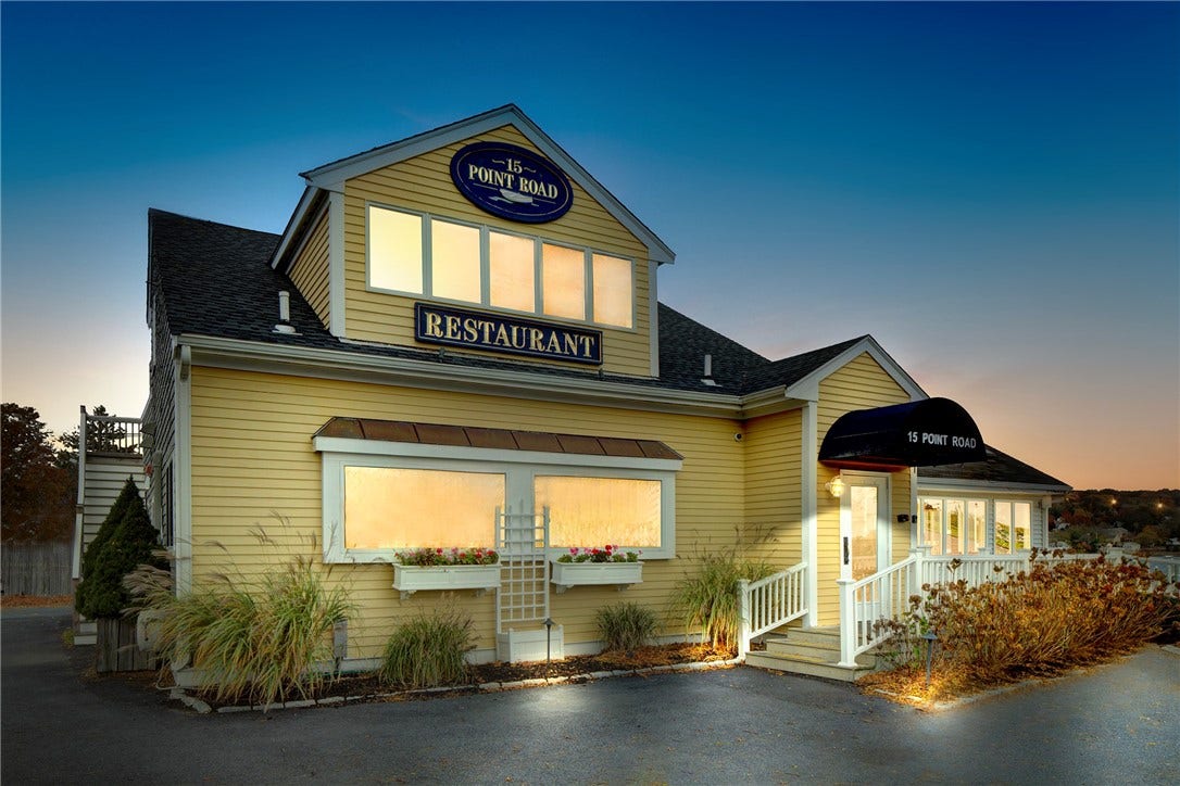 15 Point Road, Portsmouth, RI 02871 15 Point Road, Portsmouth, RI 02871