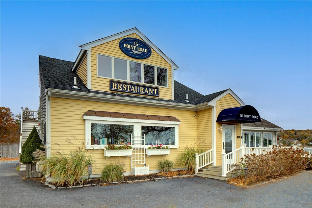 15 Point Road, Portsmouth, RI 02871 15 Point Road, Portsmouth, RI 02871