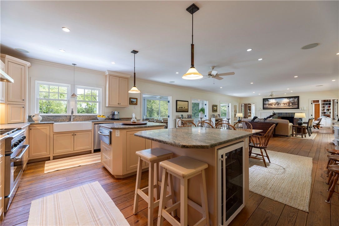 137 Cove Point East, Charlestown, RI 02813 137 Cove Point East, Charlestown, RI 02813