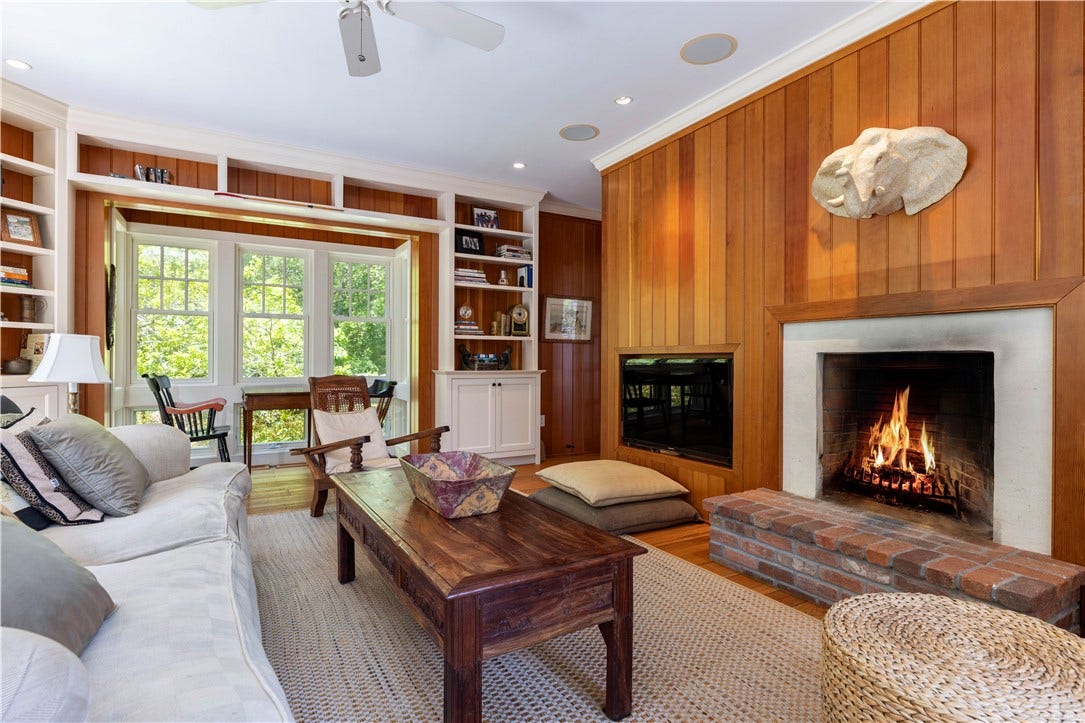 137 Cove Point East, Charlestown, RI 02813 137 Cove Point East, Charlestown, RI 02813