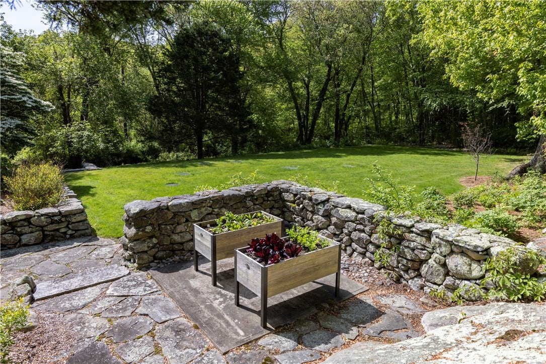 137 Cove Point East, Charlestown, RI 02813 137 Cove Point East, Charlestown, RI 02813