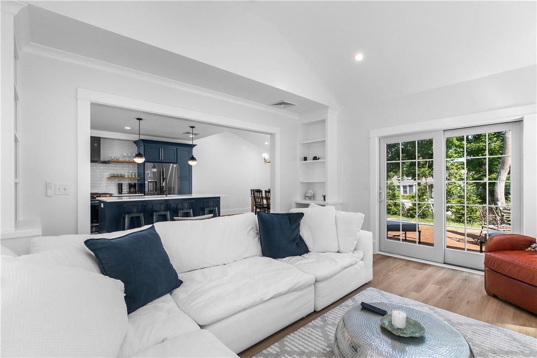 561 Bristol Ferry Road, #B, Portsmouth, RI 02871 561 Bristol Ferry Road, #B, Portsmouth, RI 02871