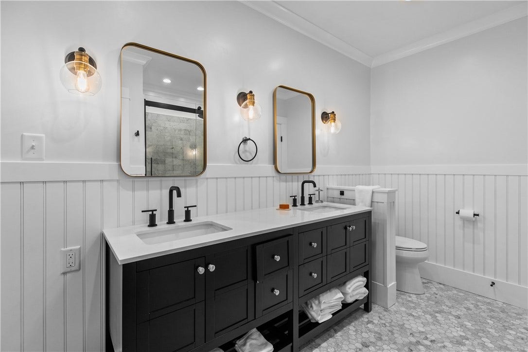 561 Bristol Ferry Road, #B, Portsmouth, RI 02871 561 Bristol Ferry Road, #B, Portsmouth, RI 02871