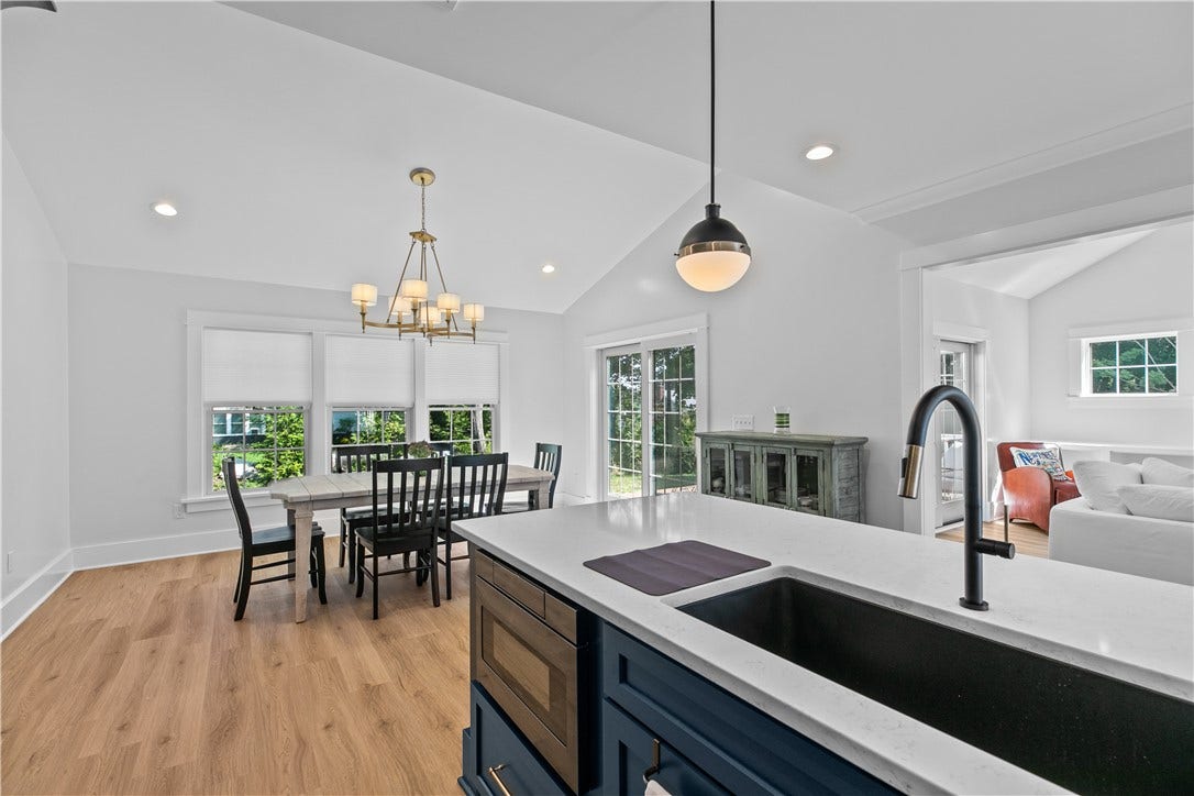 561 Bristol Ferry Road, #B, Portsmouth, RI 02871 561 Bristol Ferry Road, #B, Portsmouth, RI 02871