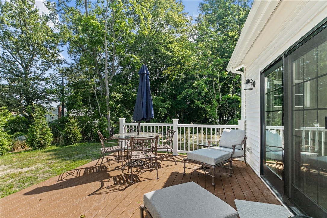 561 Bristol Ferry Road, #B, Portsmouth, RI 02871 561 Bristol Ferry Road, #B, Portsmouth, RI 02871