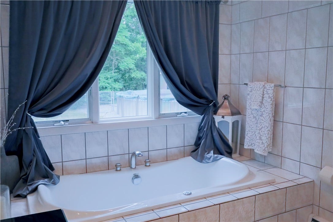42 Elmdale Avenue, Johnston, RI 02919
