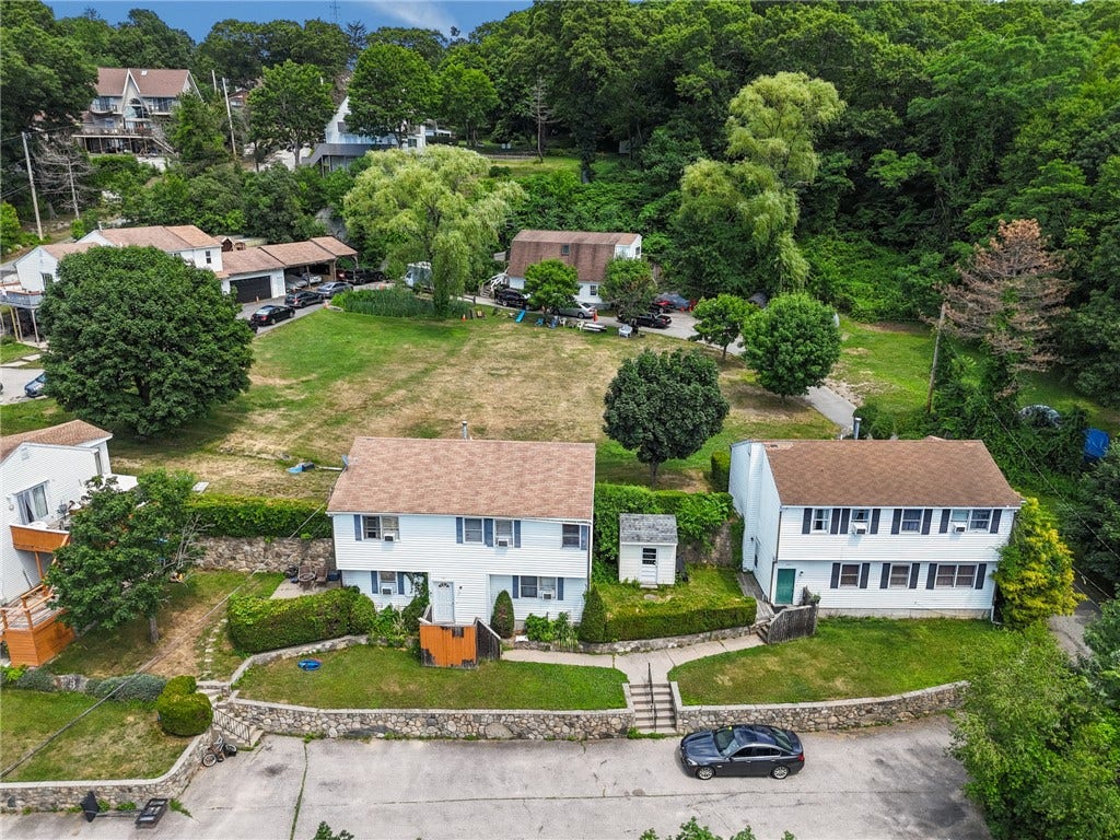 90 Monson Street, Johnston, RI 02919 90 Monson Street, Johnston, RI 02919