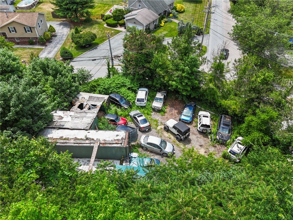 90 Monson Street, Johnston, RI 02919 90 Monson Street, Johnston, RI 02919
