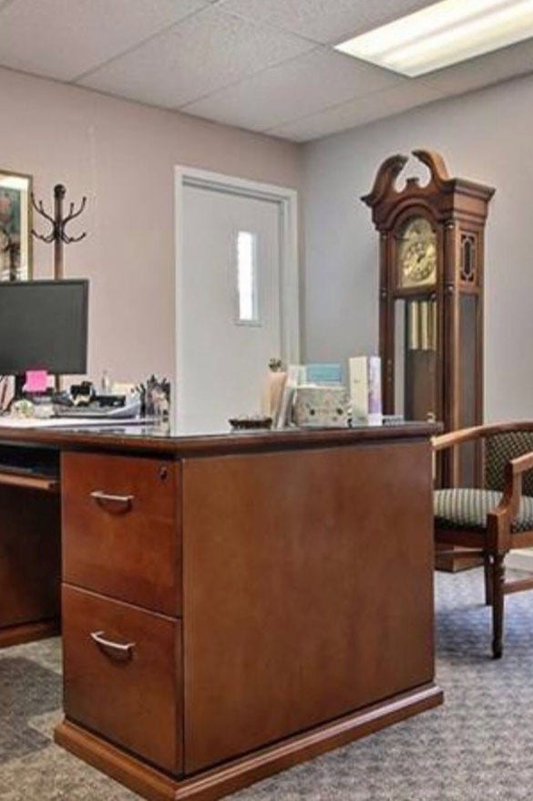 Image taken with previous tenants furniture