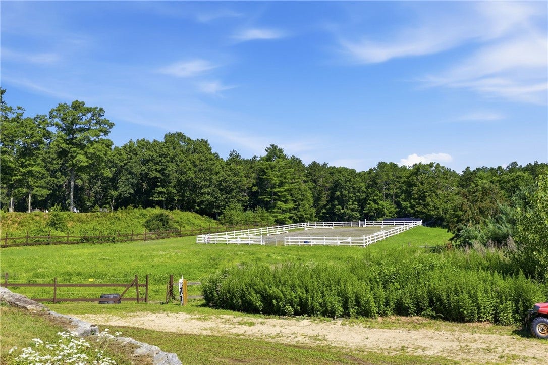 224 Greenhouse Road, Coventry, RI 02827 224 Greenhouse Road, Coventry, RI 02827