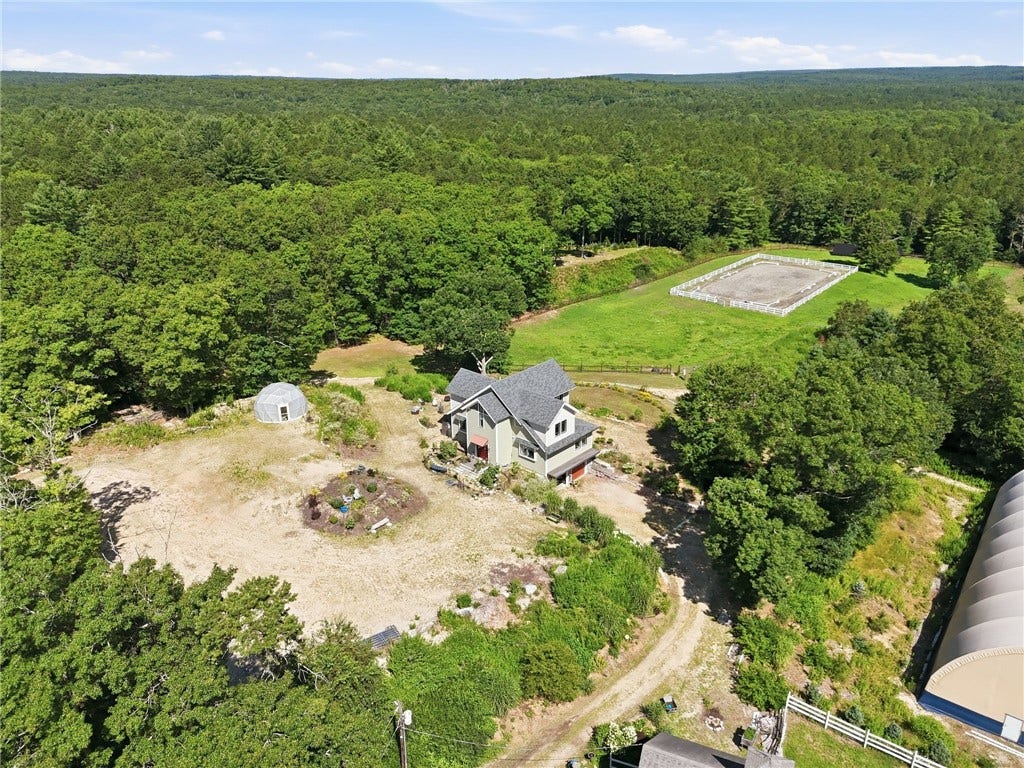 224 Greenhouse Road, Coventry, RI 02827 224 Greenhouse Road, Coventry, RI 02827