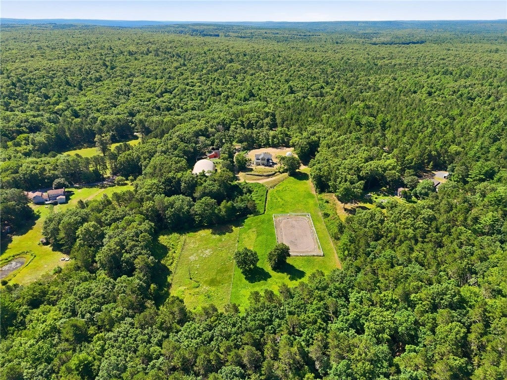 224 Greenhouse Road, Coventry, RI 02827 224 Greenhouse Road, Coventry, RI 02827