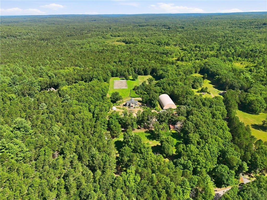 224 Greenhouse Road, Coventry, RI 02827 224 Greenhouse Road, Coventry, RI 02827