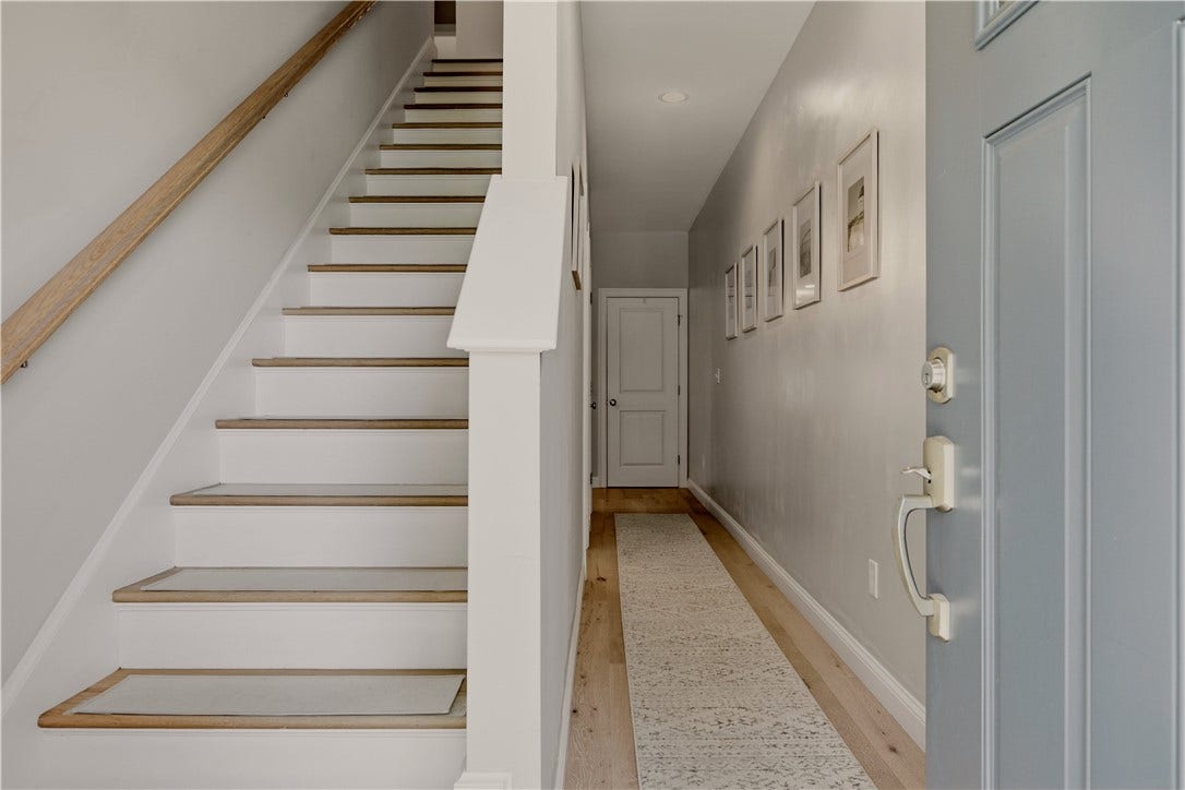 94 Sandy Point Farm Road, #6, Portsmouth, RI 02871 94 Sandy Point Farm Road, #6, Portsmouth, RI 02871