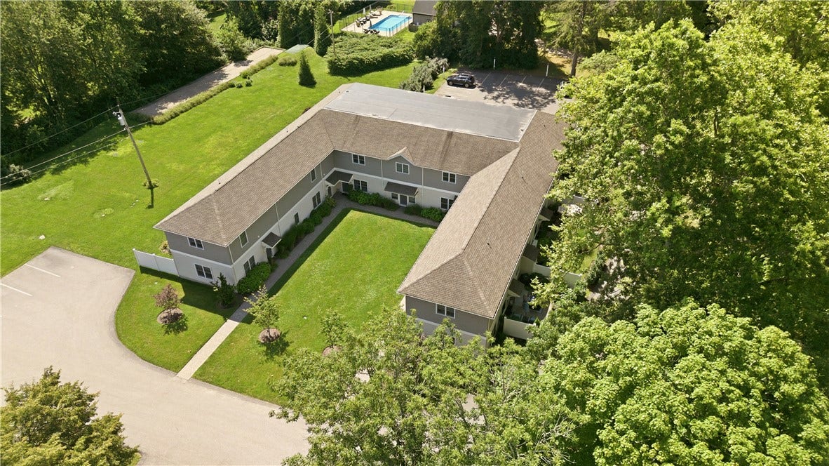 94 Sandy Point Farm Road, #6, Portsmouth, RI 02871 94 Sandy Point Farm Road, #6, Portsmouth, RI 02871
