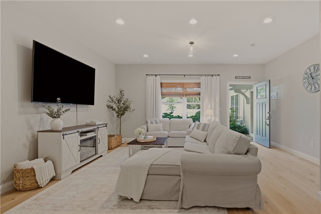 94 Sandy Point Farm Road, #6, Portsmouth, RI 02871 94 Sandy Point Farm Road, #6, Portsmouth, RI 02871