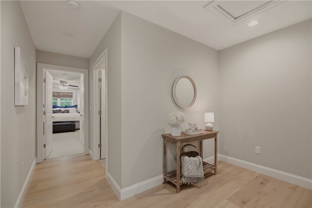 94 Sandy Point Farm Road, #6, Portsmouth, RI 02871 94 Sandy Point Farm Road, #6, Portsmouth, RI 02871