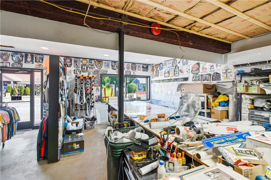 912 Tiogue Avenue, Coventry, RI 02816 912 Tiogue Avenue, Coventry, RI 02816