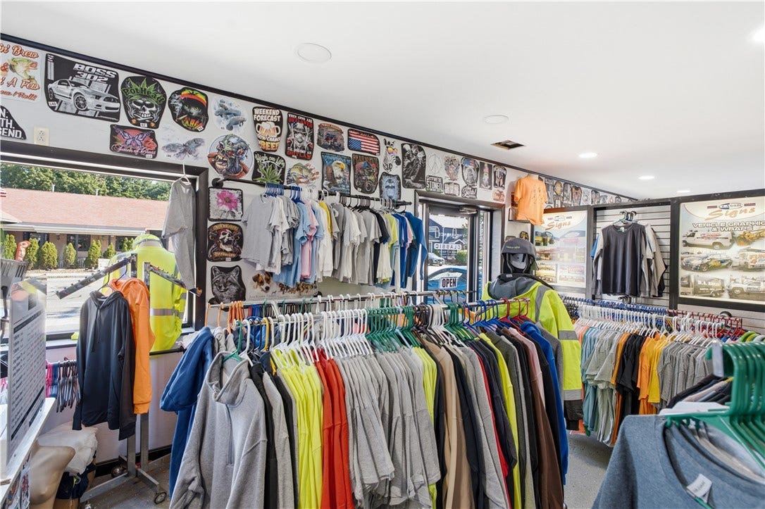 912 Tiogue Avenue, Coventry, RI 02816 912 Tiogue Avenue, Coventry, RI 02816
