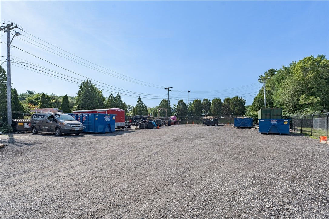 912 Tiogue Avenue, Coventry, RI 02816 912 Tiogue Avenue, Coventry, RI 02816
